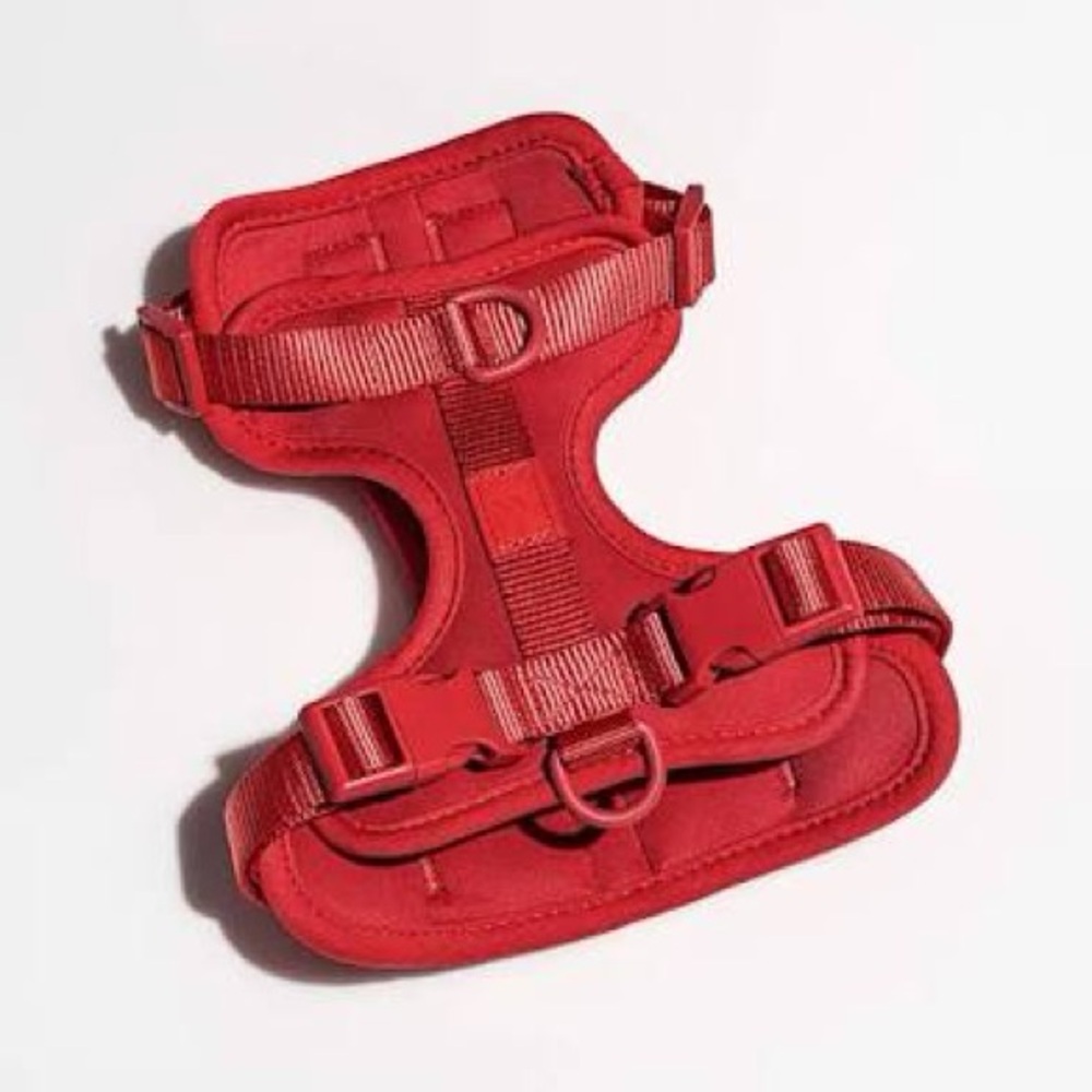 Wild One dog harness strawberry red medium
